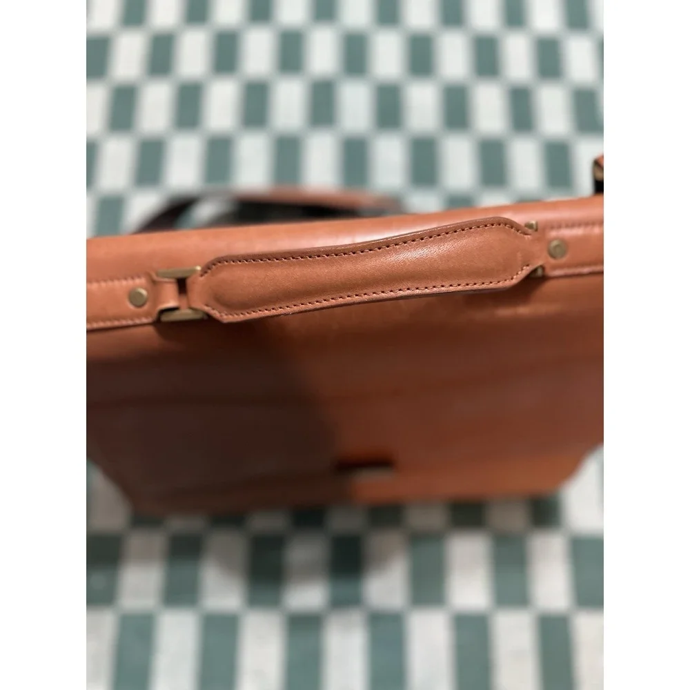 Hartmann Belting Leather Flapover Messenger Double Gusset Briefcase Attache Nos